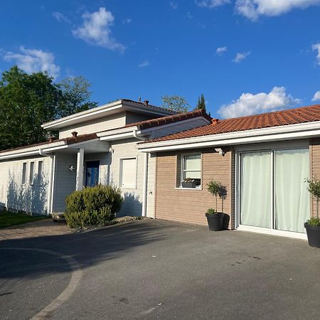 Gite Ben & Nad Proche Du Puy Dufou Saint-Aubin-des-Ormeaux Exterior foto